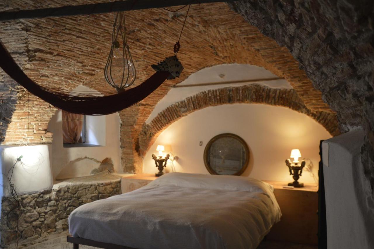 B&B Giardinidivale A 2 Chilometri Da Finale Ligure Borgio Verezzi Zimmer foto